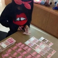 拜金女王